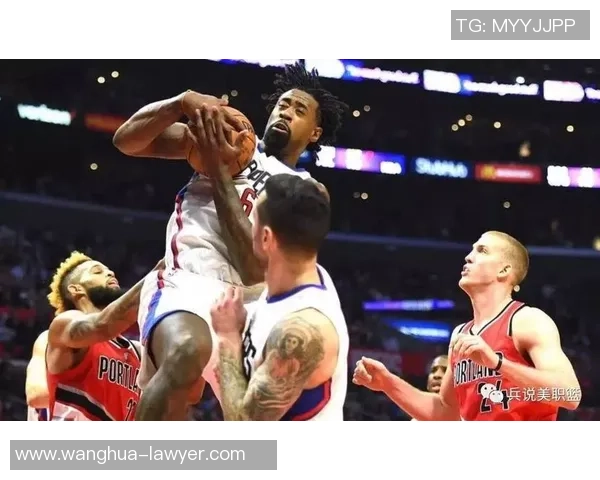 黄蜂与开拓者激战正酣球迷期待精彩对决与精彩表现