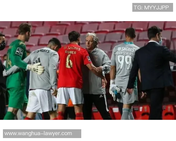 鲁本迪亚斯：从天才后卫到球队核心的华丽蜕变之路